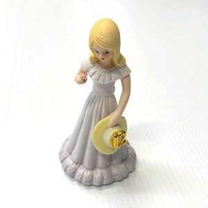 Enesco Growing Up Girls Blonde Age 12 Birthday Girl Figurine